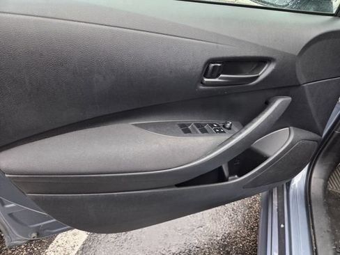 Used 2024 Toyota Corolla LE FWD image 9