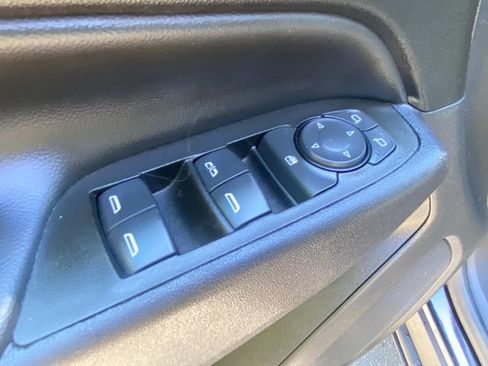 Used 2024 Chevrolet Equinox LT FWD image 13
