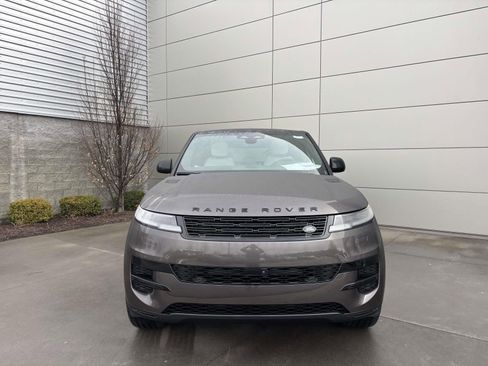 New 2026 Land Rover Range Rover Sport SE AWD/4WD image 2