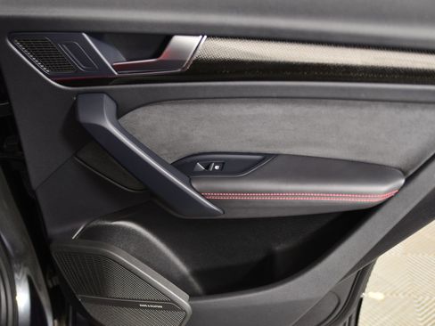 Used 2023 Audi SQ5 Premium Plus w/ Premium Plus Package image 23