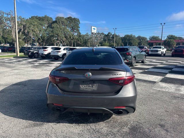Used 2019 Alfa Romeo Giulia w/ Quick Order Package 22K Sport RWD image 4