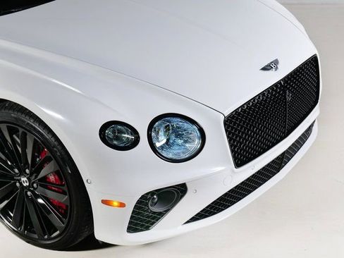 Used 2022 Bentley Continental GT Speed image 37
