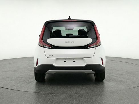 Used 2025 Kia Soul LX w/ LX Technology Package FWD image 7