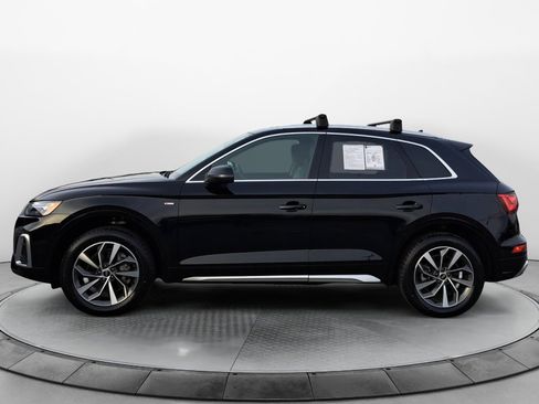 Used 2022 Audi Q5 2.0T Premium w/ Convenience Package image 4
