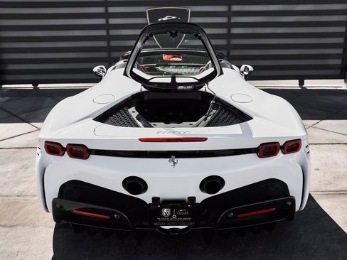 Used 2024 Ferrari SF90 Spider AWD/4WD image 26
