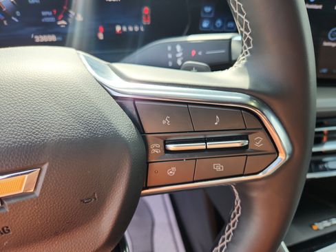 Used 2025 Chevrolet Traverse LT image 30