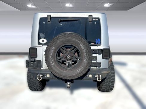 Used 2012 Jeep Wrangler Altitude image 9