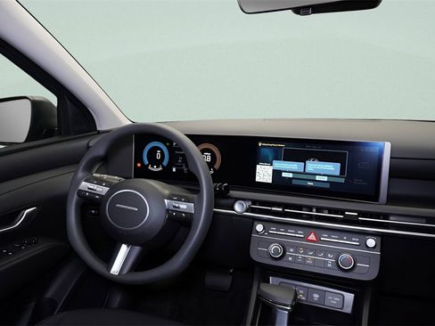 New 2025 Hyundai Tucson SE image 11