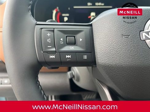 New 2026 Nissan Pathfinder Platinum image 25