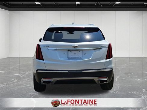 Used 2022 Cadillac XT5 Premium Luxury w/ LPO, Floor Liner Package image 7