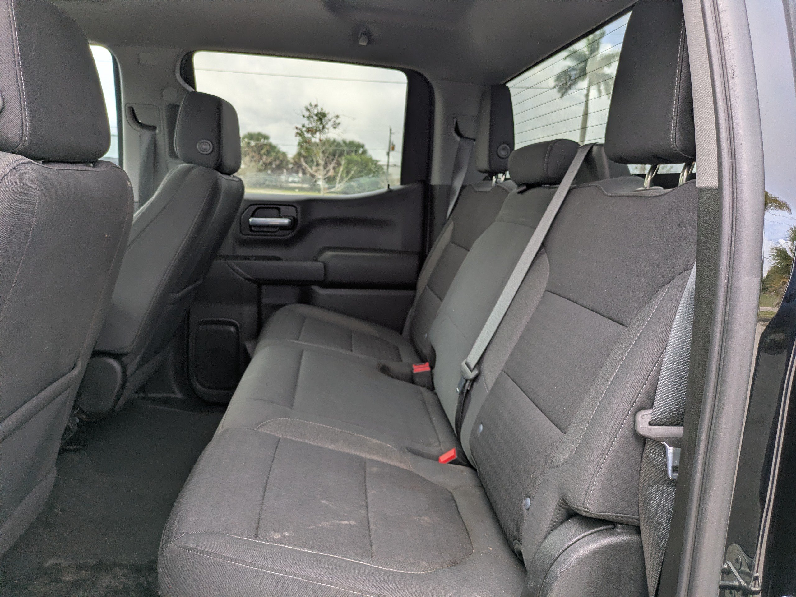 Used 2021 Chevrolet Silverado 1500 LT RWD image 17
