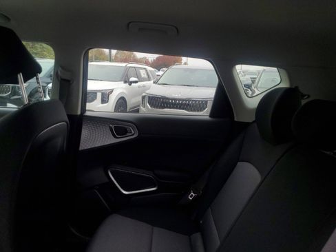 New 2025 Kia Soul LX image 11