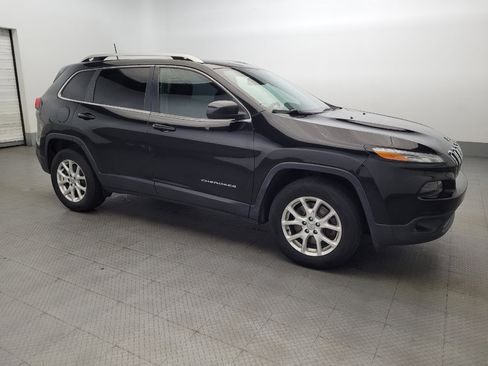 Used 2016 Jeep Cherokee Latitude image 11