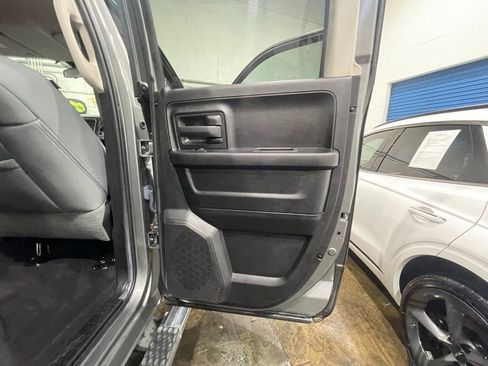Used 2013 RAM 1500 Express image 11