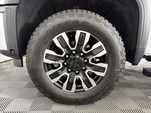 New 2026 GMC Sierra 2500 Denali Ultimate image 10