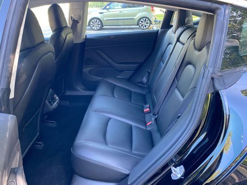 Used 2018 Tesla Model 3 Mid Range image 30