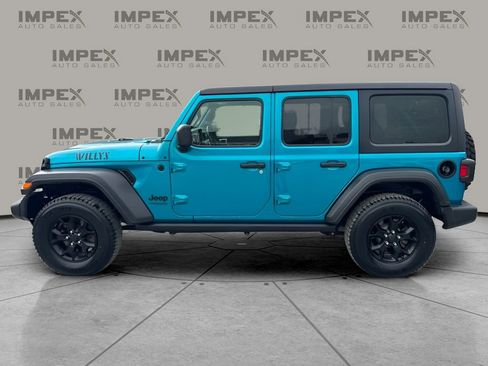 Used 2020 Jeep Wrangler Unlimited Sport AWD/4WD image 2