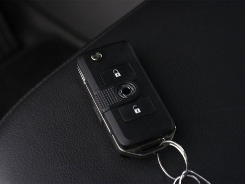 Used 2024 INEOS Grenadier Fieldmaster Edition image 34