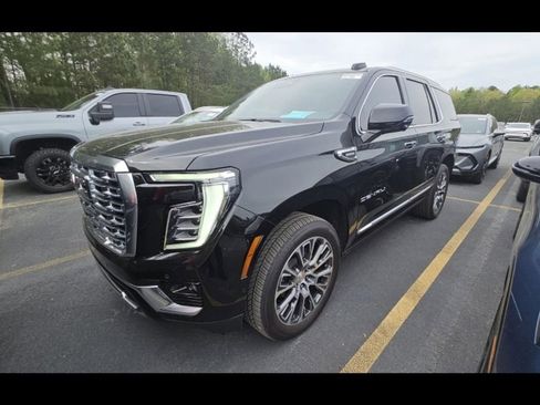 Used 2025 GMC Yukon Denali w/ Denali Reserve Package RWD image 6
