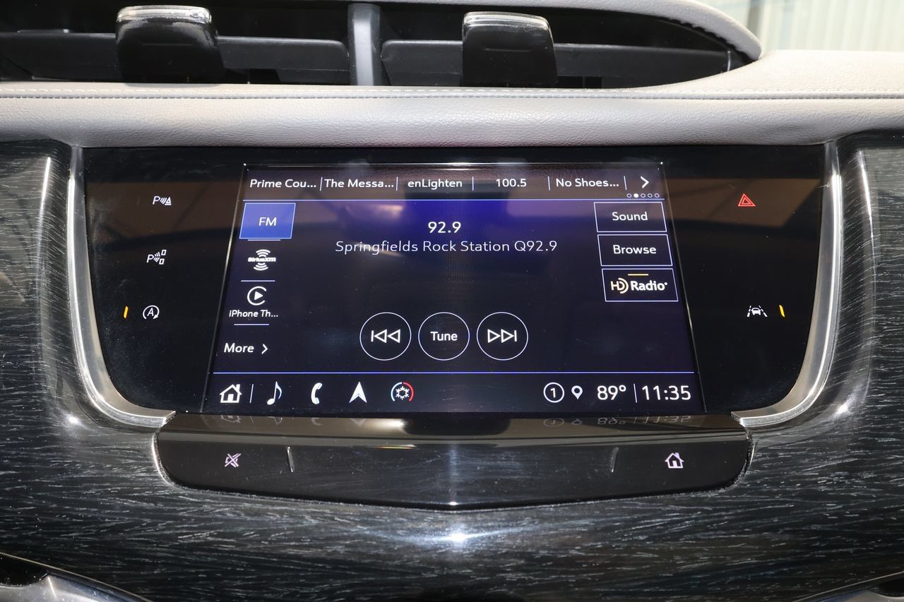 Used 2023 Cadillac XT6 Premium Luxury w/ Technology Package AWD/4WD image 12