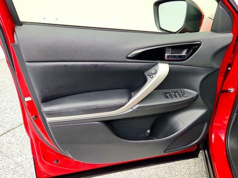 Used 2022 Mitsubishi Eclipse Cross SE FWD image 10