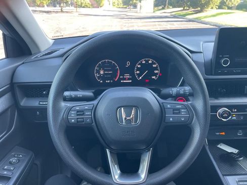 Certified 2025 Honda CR-V LX image 13