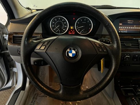 Used 2006 BMW 530xi Wagon AWD/4WD image 16