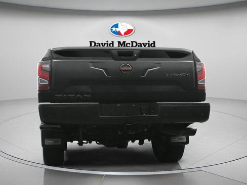 Used 2021 Nissan Titan PRO-4X w/ Pro-4x Convenience Package image 34