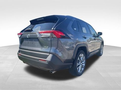 Used 2023 Toyota RAV4 XLE Premium AWD/4WD image 15