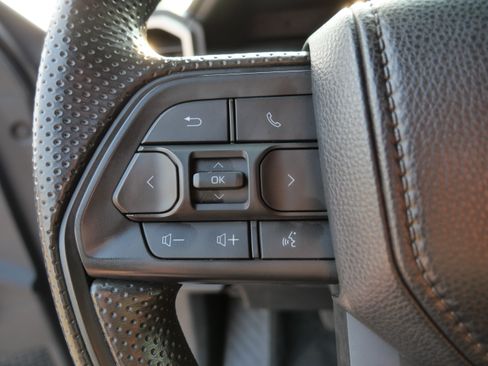 Certified 2024 Toyota Tacoma SR5 AWD/4WD image 28