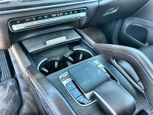 Used 2020 Mercedes-Benz GLE 350 image 27