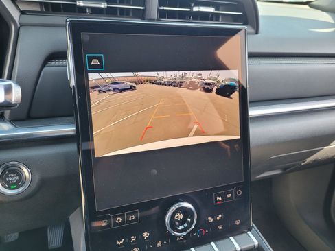 Used 2025 GMC Terrain Elevation AWD/4WD image 17