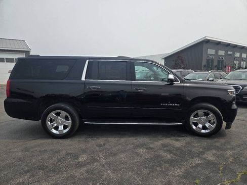Used 2017 Chevrolet Suburban Premier AWD/4WD image 5