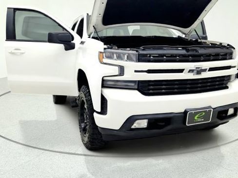 Used 2019 Chevrolet Silverado 1500 RST AWD/4WD image 12