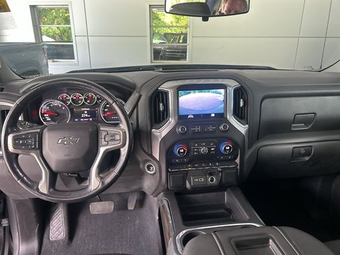 Used 2020 Chevrolet Silverado 1500 RST AWD/4WD image 14