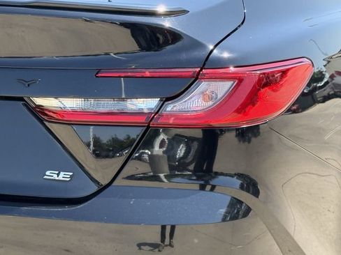 Used 2025 Toyota Camry SE FWD image 7