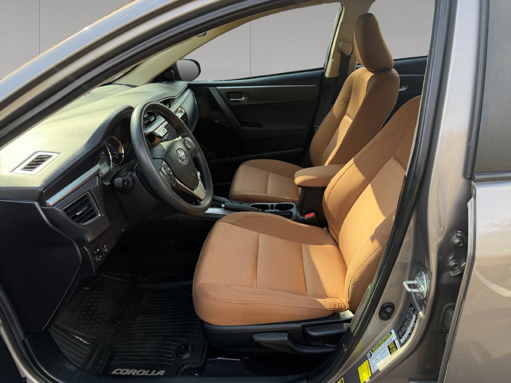 Used 2014 Toyota Corolla LE FWD image 10