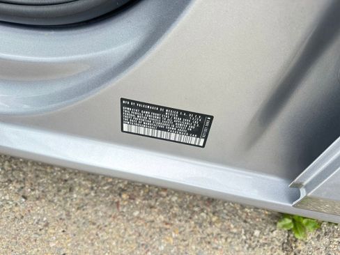 Used 2025 Volkswagen Jetta SE image 29