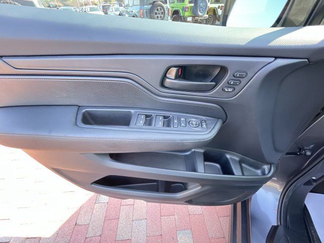 Certified 2026 Honda Odyssey EX-L image 10