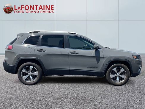 Used 2020 Jeep Cherokee Limited AWD/4WD image 8