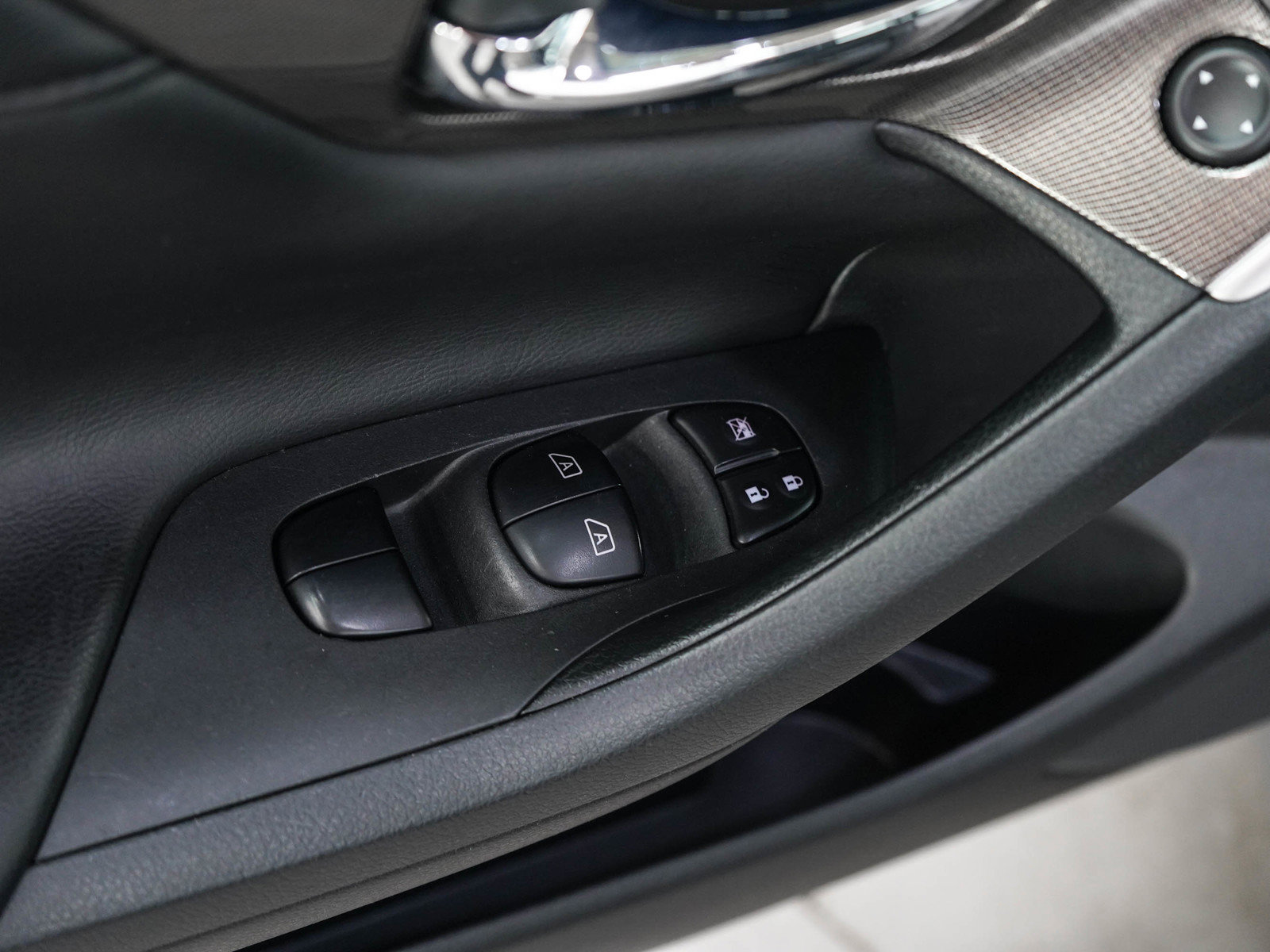Used 2015 Nissan Altima 2.5 SL FWD image 18