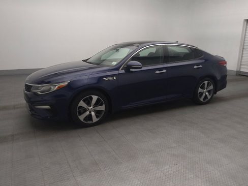 Used 2020 Kia Optima S w/ S Panoramic Sunroof Package FWD image 2