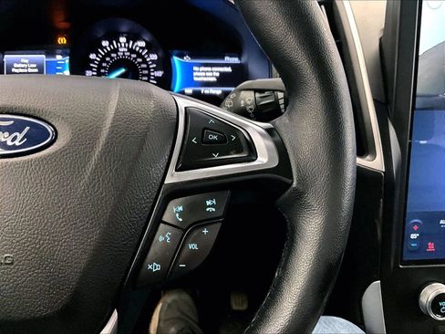 Used 2023 Ford Edge SEL w/ Convenience Package image 18