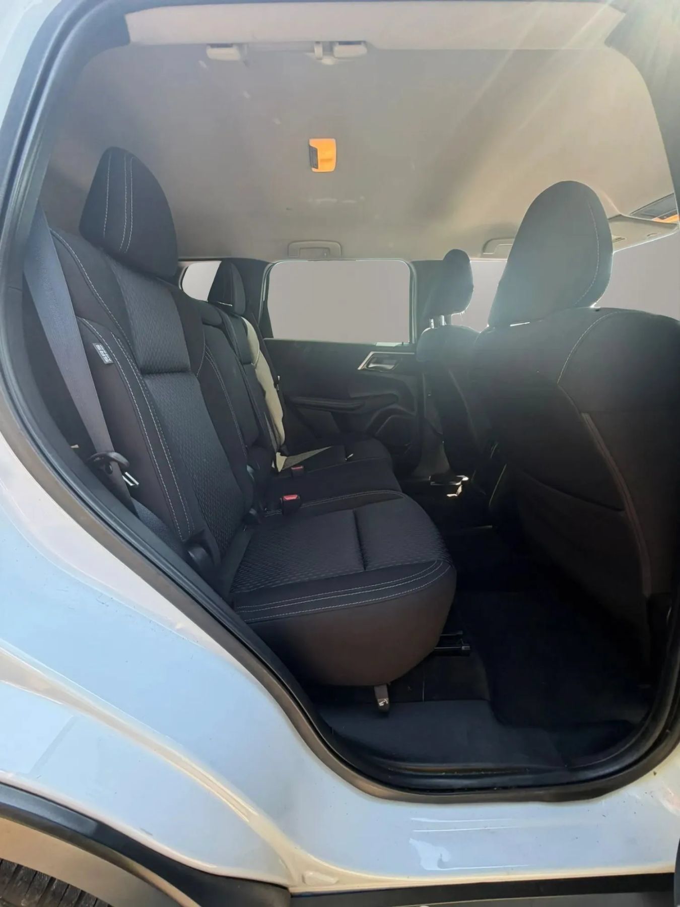 Used 2022 Mitsubishi Outlander ES FWD image 12