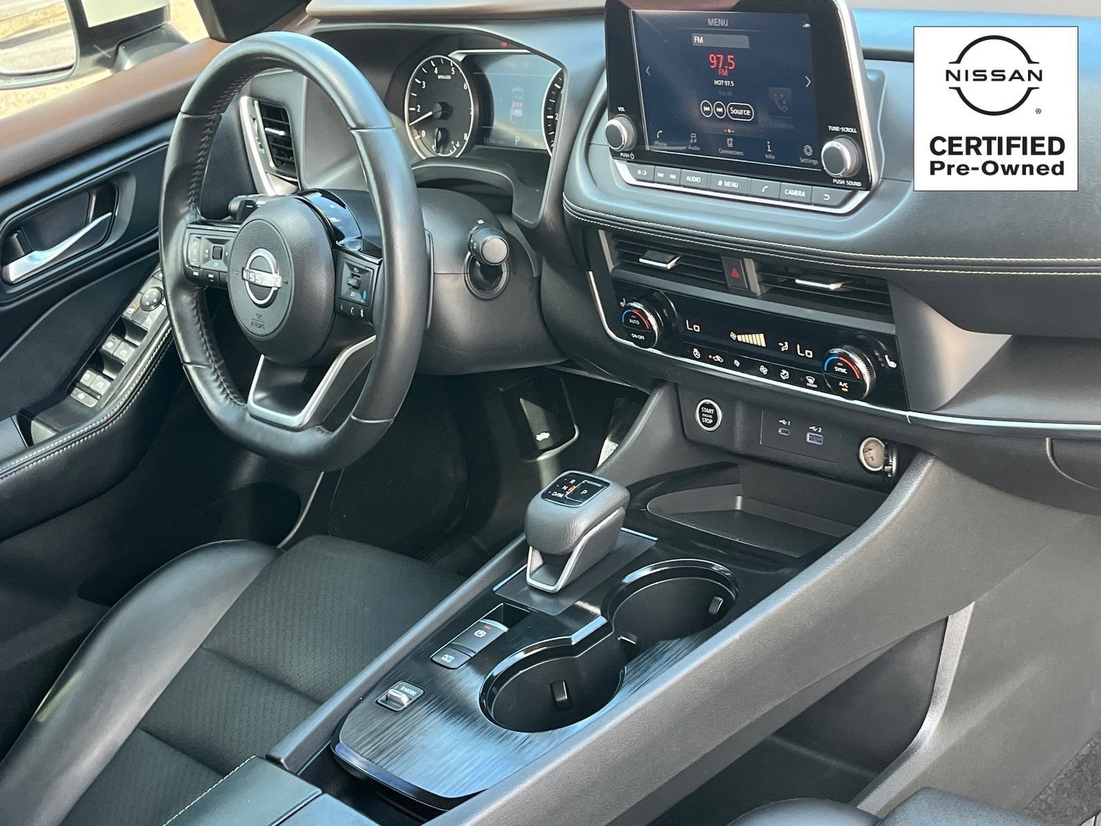 Certified 2023 Nissan Rogue SV w/ SV Premium B Package FWD image 9