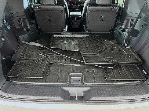 Used 2025 Honda Pilot Black Edition image 31