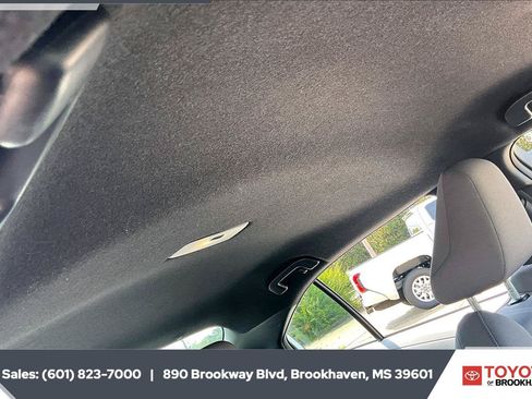 Used 2025 Toyota Corolla SE FWD image 16