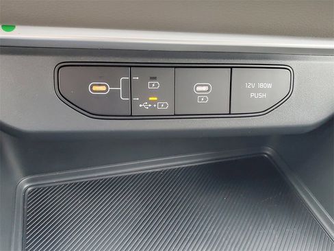 New 2026 Kia Carnival LX image 25