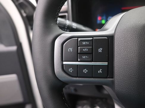 New 2026 Ford F250 Lariat w/ Black Appearance Package image 7