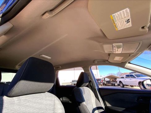 Used 2021 Nissan Rogue S image 13